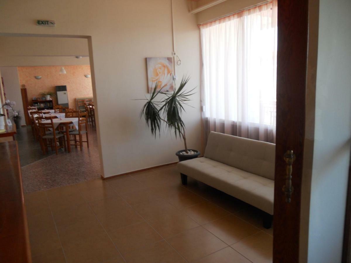 Hotel Milton Mavrovoúnion المظهر الخارجي الصورة